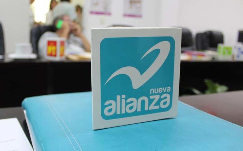 Nueva Alianza Puebla aceptaría con Morena en entablar candidaturas comunes para no perder su registro en el estado. 