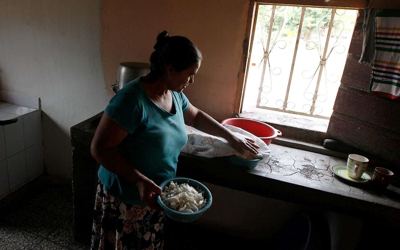 Trabajo doméstico representa el 25% del PIB nacional y en pandemia se agudiza la desigualdad en casa