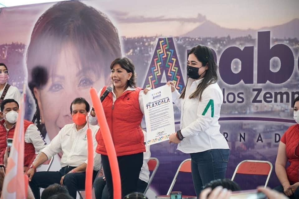 Firma Alvarado Varela y Ávalos Zempoalteca los 10 grandes compromisos por Tlaxcala 