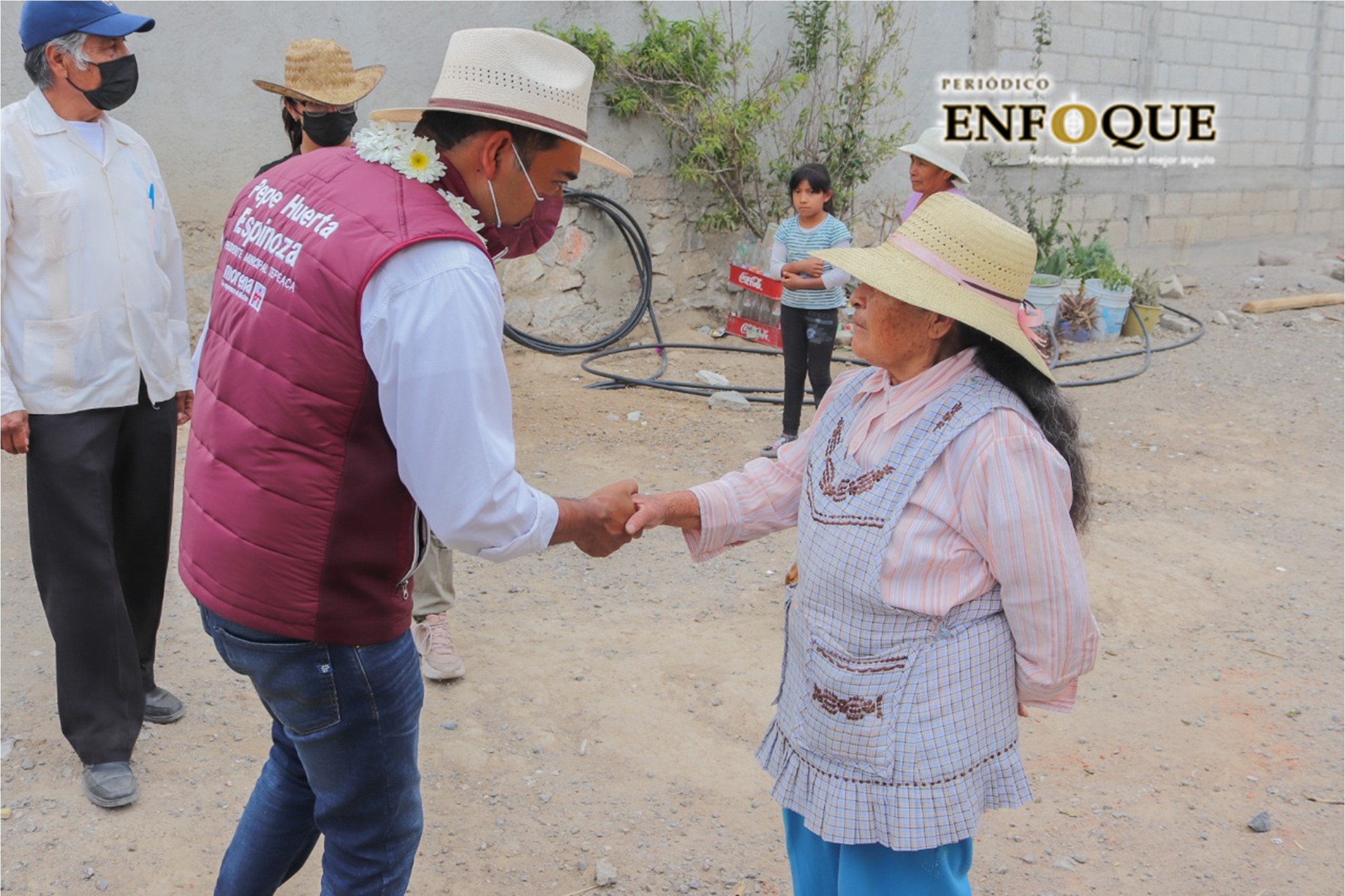 Pepe Huerta recorre las comunidades de Tepeaca y se compromete con sus paisanos 