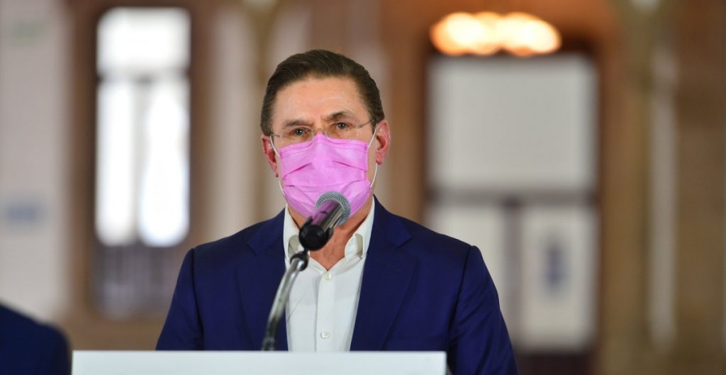 Gobernador de Durango alerta por aumento de suicidios por confinamiento del Covid