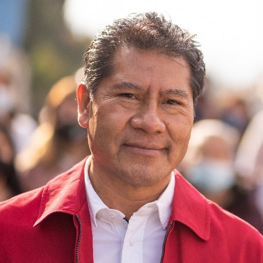 Domingo Mendieta propone soluciones para los servicios de salud en La Magdalena Tlaltelulco