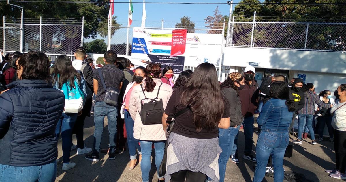 Sin pago de utilidades en Amatech, cierran carretera en protesta