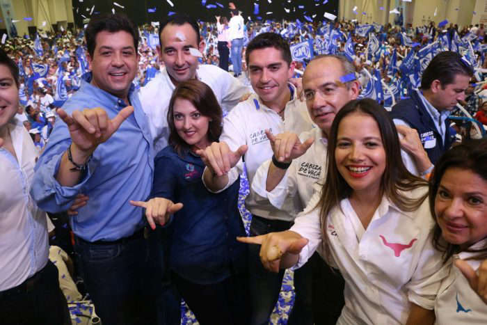 Cabeza de Vaca fue orgullo del PAN. Ahora le cae una tormenta