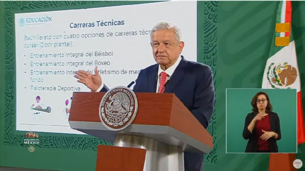 AMLO anuncia creación de bachilleratos especializados en beisbol, box y atletismo