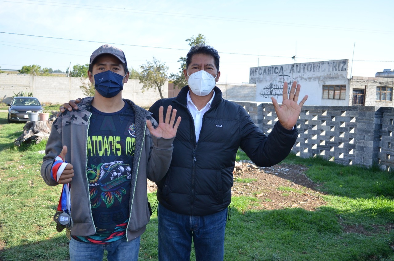 Domingo Mendieta se reúne con César Rodríguez, deportista destacado