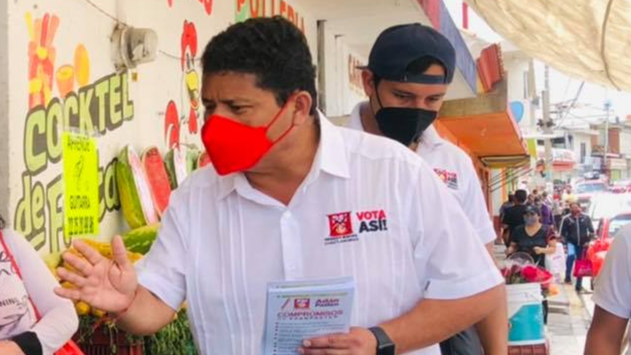 Adán Pasten, buscaría implementar en Cuautlancingo una "casa" para alojar a adultos mayores 