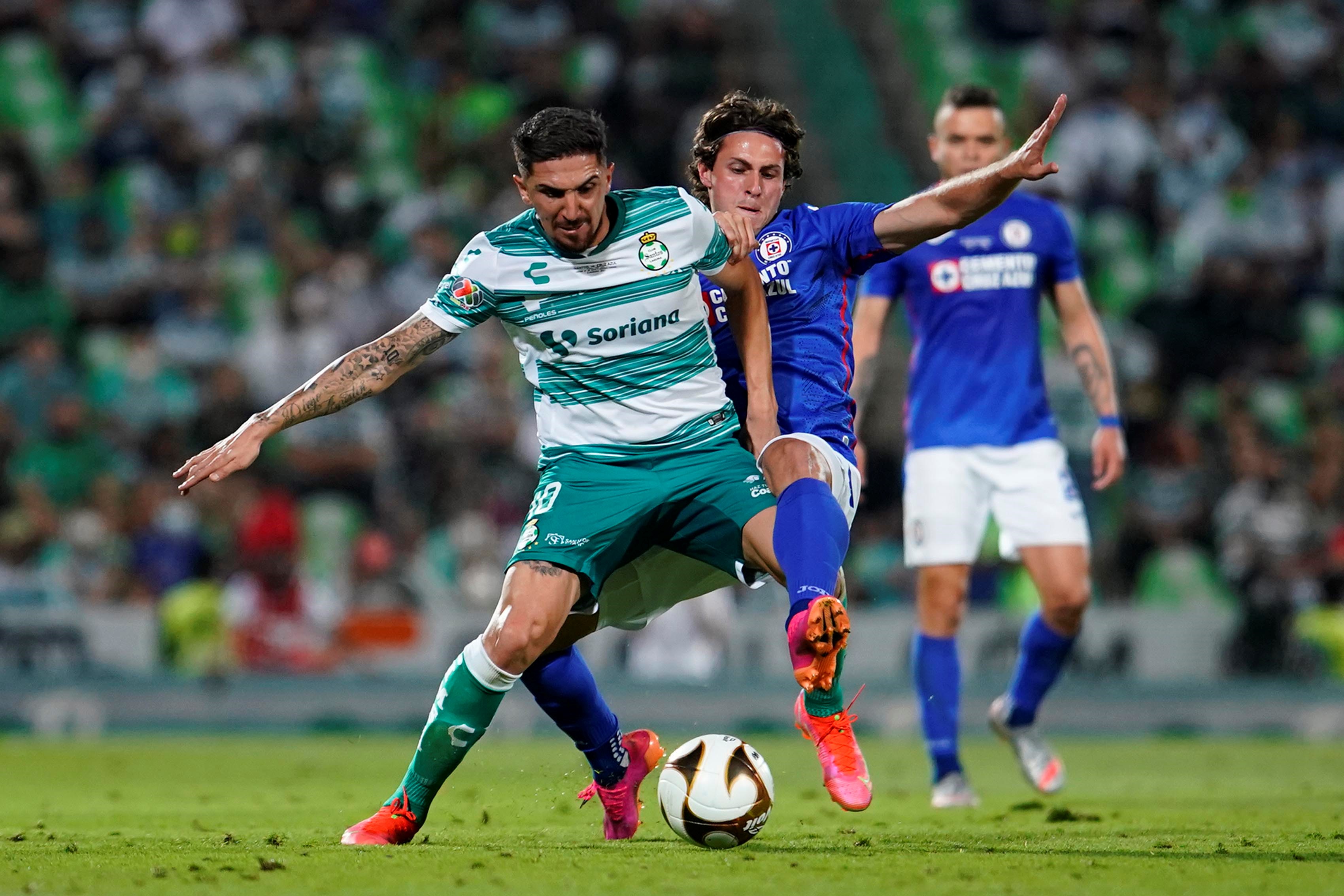 Cruz Azul venció a Santos en la final de ida y se acerca al milagro 