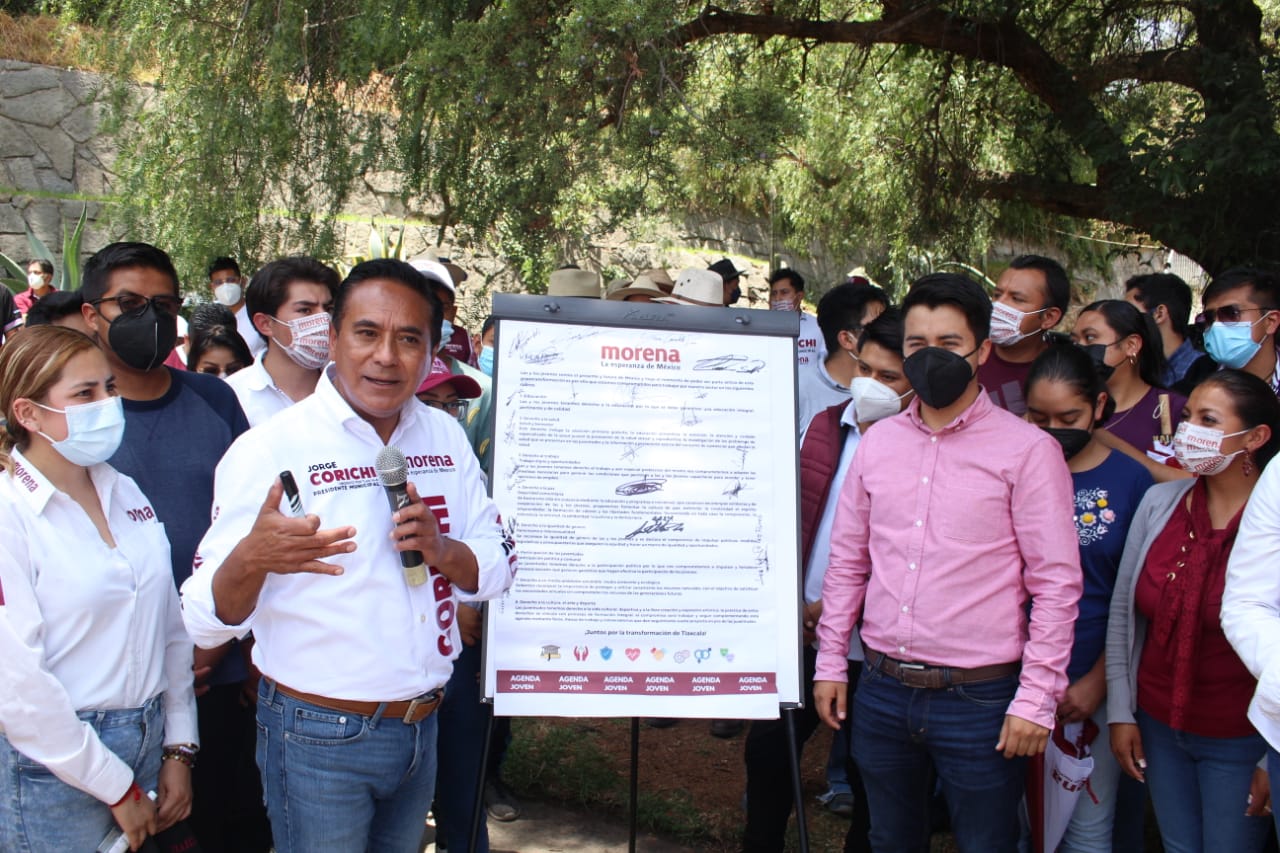 Jorge Corichi ratifica su apoyo hacia los jóvenes capitalinos