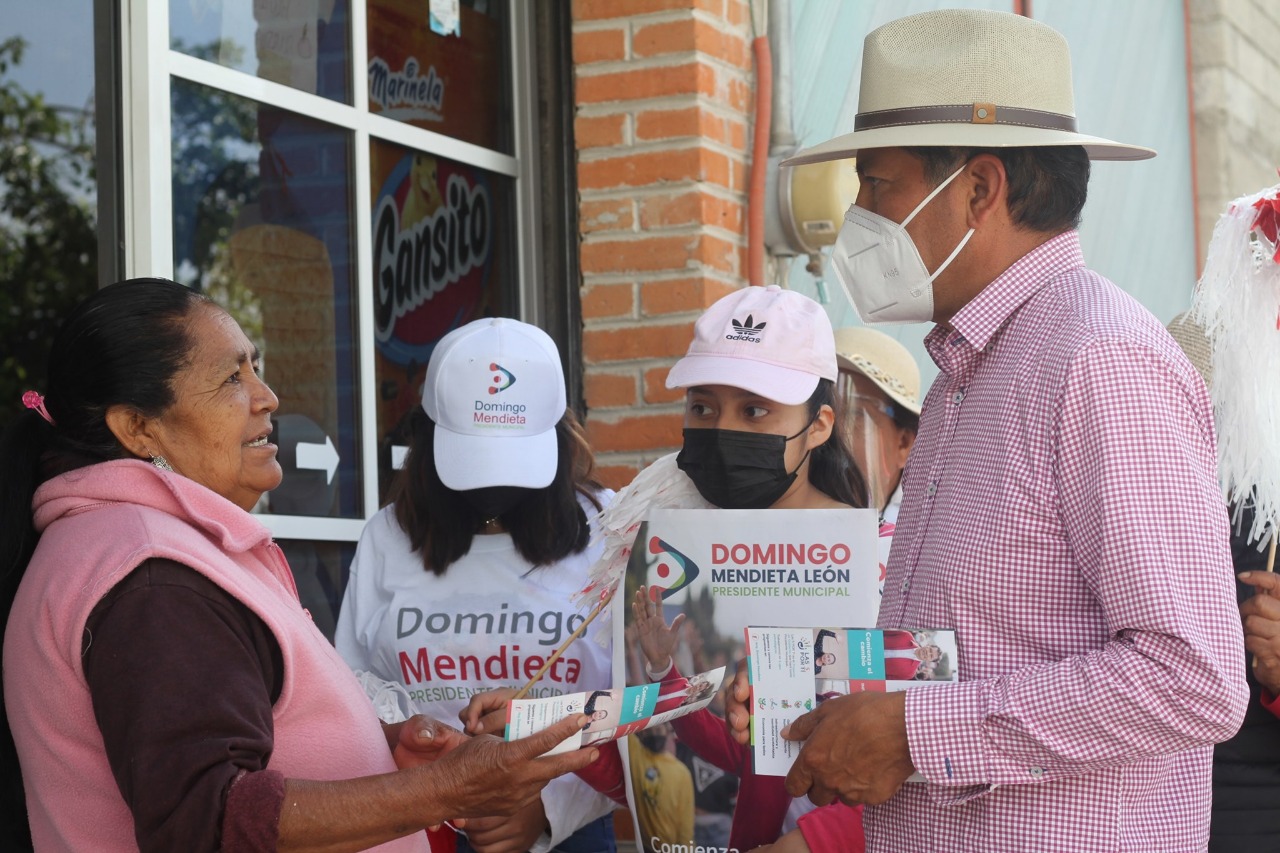 Domingo Mendieta encabeza las votaciones por la presidencia de la Magdalena Tlaltelulco