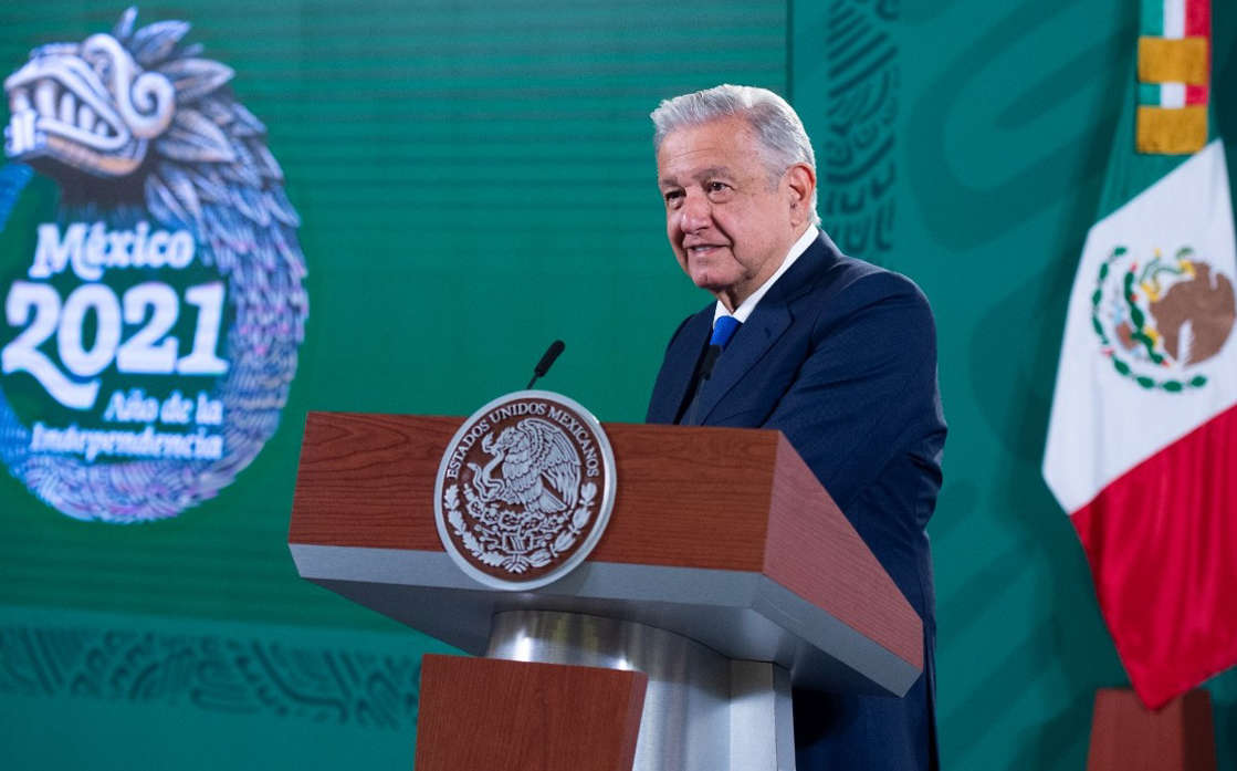 Pese a incendio en plataforma, Pemex si cumplirá meta de producción: AMLO