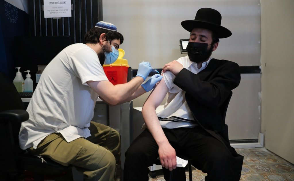 La alza de contagios por covid-19 alarma a Israel