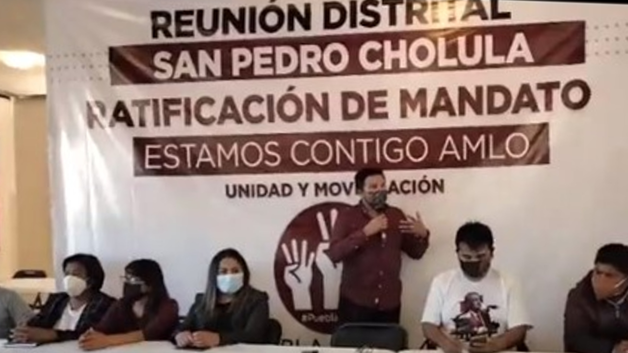 En San Pedro Cholula militantes de Morena buscan promover la Consulta para la Revocación de Mandato  