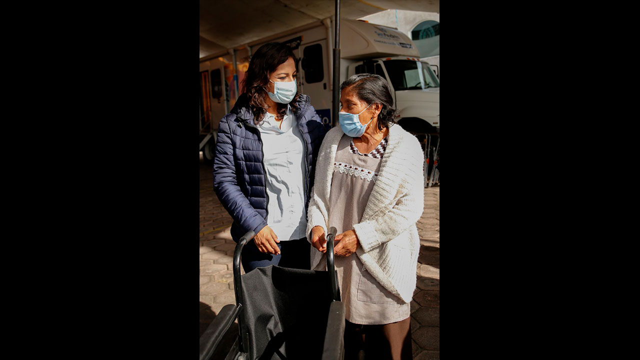 Más de 3 mil personas recibieron apoyos entre aparatos ortopédicos y sillas de ruedas en San Andrés Cholula 