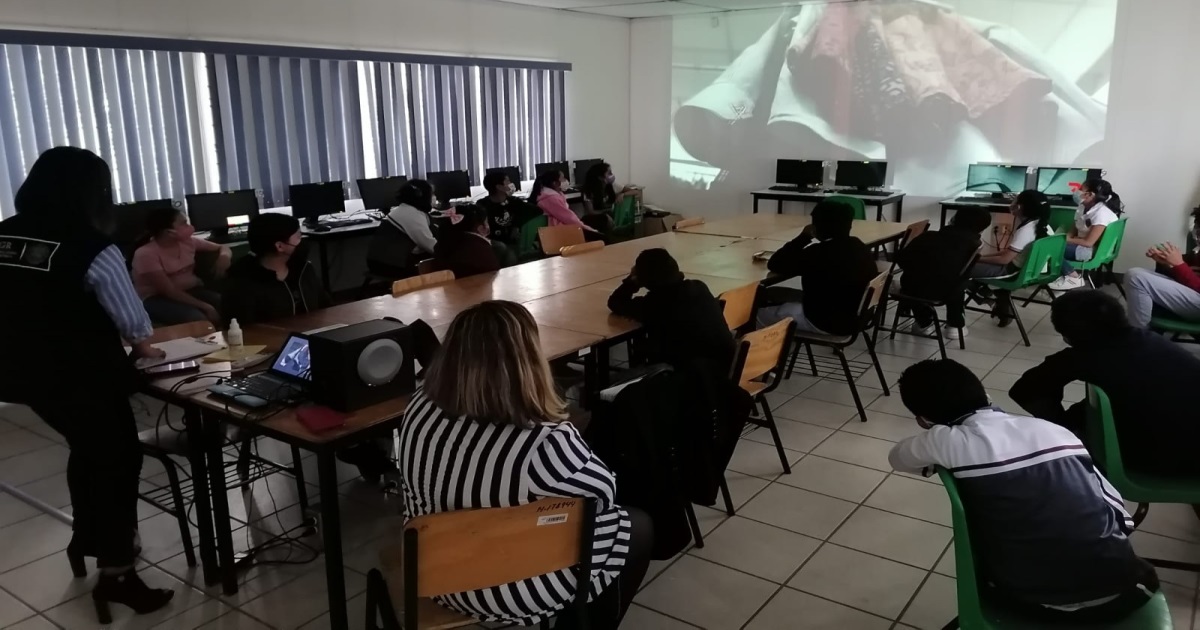 Imparte FGR pláticas de igualdad de género y trata de personas en Tlaxcala