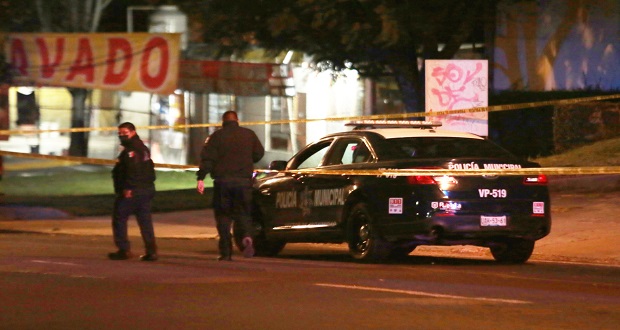 Hombre que transportaba dos cabezas humanas en Puebla fue sorprendido por las autoridades