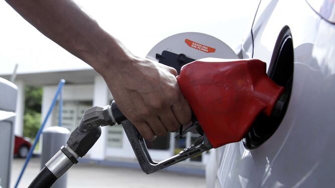 Hasta los 23 pesos llega la gasolina premium en Puebla