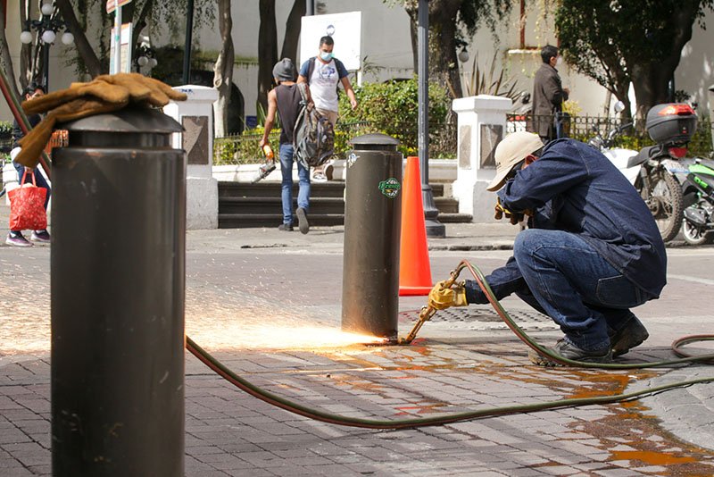 Retiro de bolardos en el CH fue por cuestiones técnicas, serán reutilizados: Eduardo Rivera
