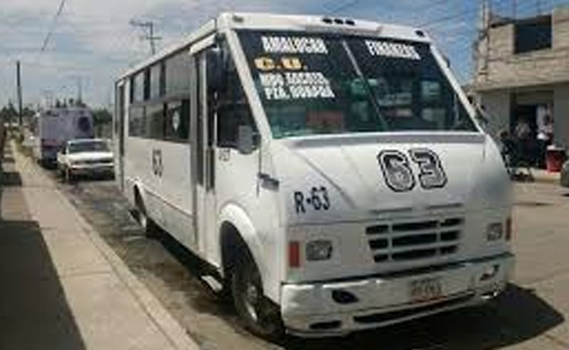 Sujetos armados asaltaron la Ruta 63 en Arboledas de Loma Bella (Video)