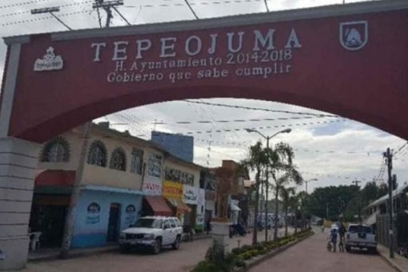 Ladrones despojan de cien mil pesos a sacerdote de Tepeojuma en plena misa, no hay detenidos