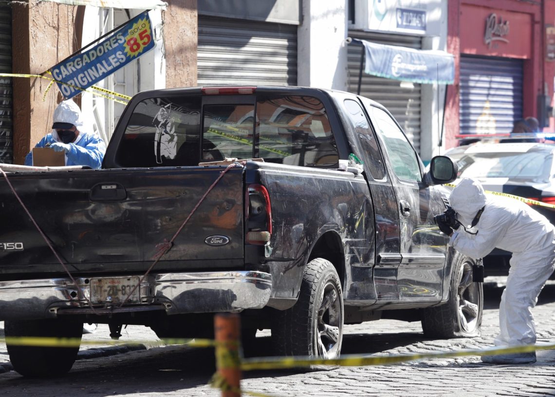 Se desata balacera en el Centro Histórico entre ambulantes y policías