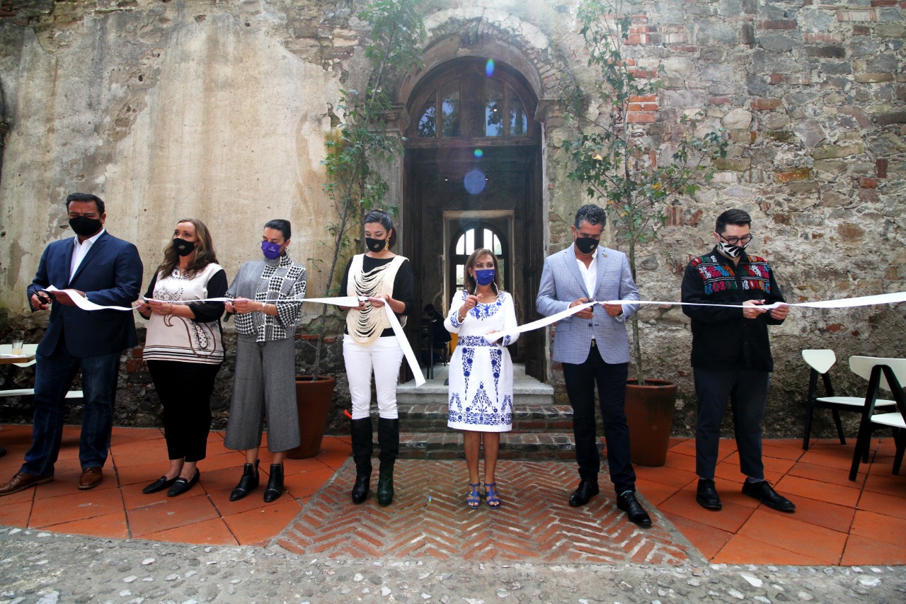 Inauguró gobernadora Lorena Cuéllar exposición “La Talavera Triana” y Centro Cultural en Val’quirico
