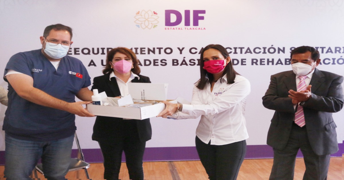 Entregó SEDIF equipo a unidades básicas de rehabilitación estatales y municipales