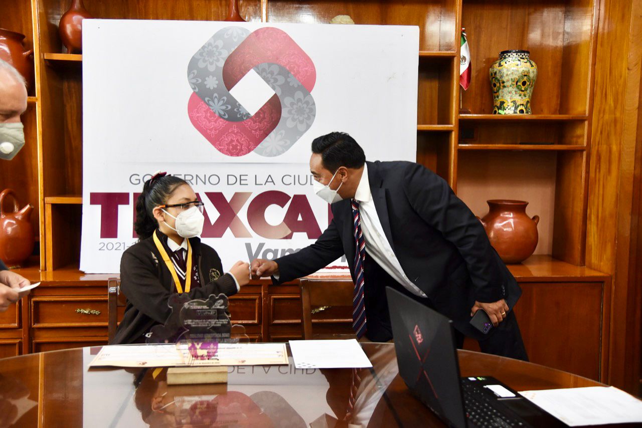 Apoya el Ayuntamiento de Tlaxcala a destacada estudiante para que participe en competencia virtual internacional