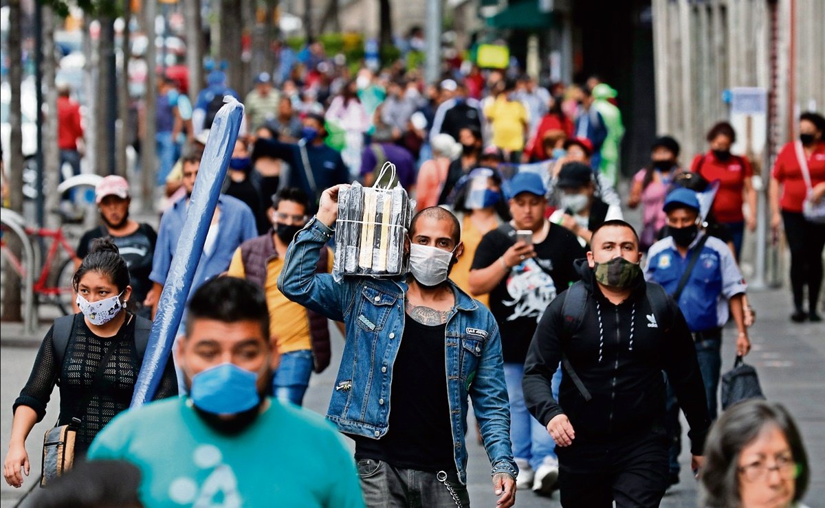 Tercera ola Covid ha registrado una reducción de casos por 10 semanas consecutivas: Gatell