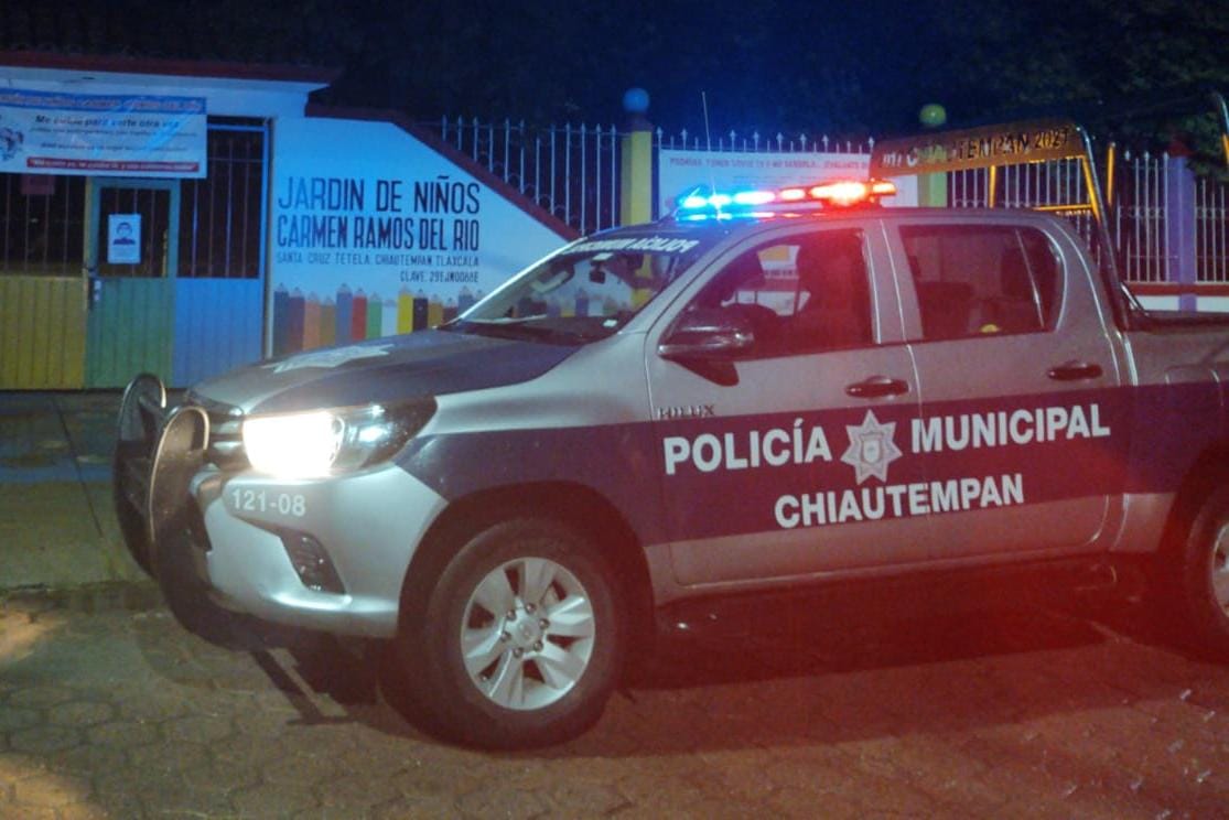 Atienden parto elementos de seguridad en patrulla municipal de Chiautempan