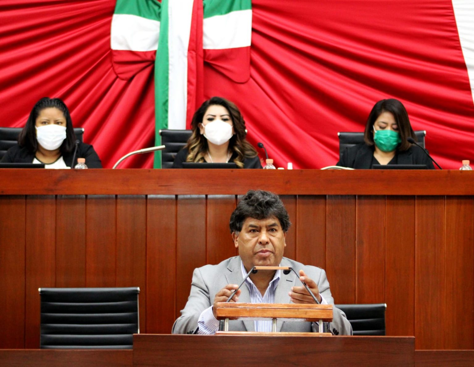 Incentivar participación ciudadana en nuevos planes de desarrollo municipal, propone Vicente Morales