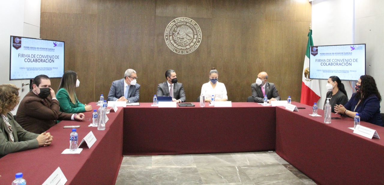 Firman en el Poder Judicial convenio de capacitación para formar a jóvenes impulsores de la paz