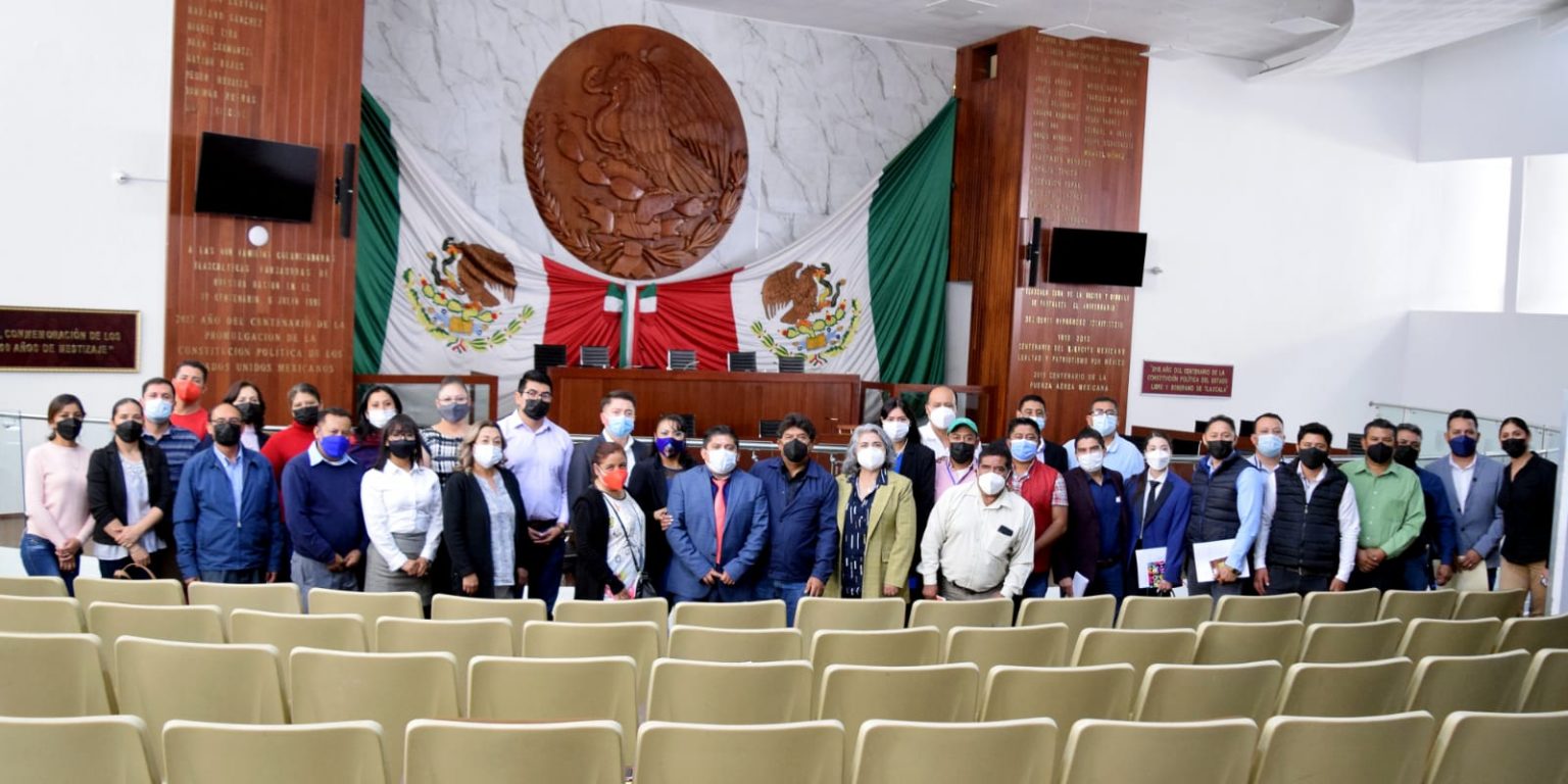 Apoya Vicente Morales con capacitación a presidentes municipales del distrito V