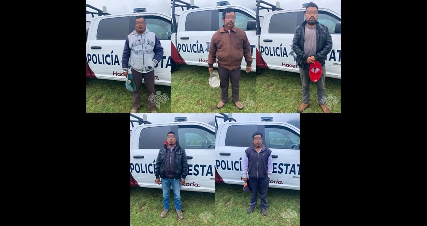 Sujetos son detenidos por viajar en un automóvil armados con escopetas en municipio de Puebla