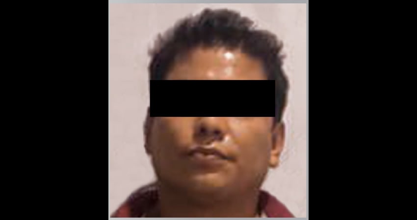 Intento acuchillar a los policías; hombre es detenido por posesión de droga y agresión en municipio de Puebla