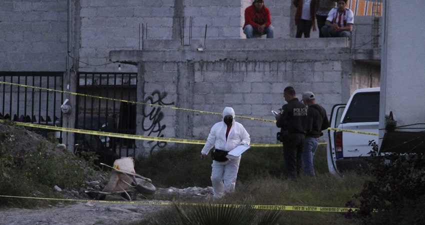Abandonan cuerpo "entambado" en  colonia del sur de Puebla; se sospecha de un ajuste de cuentas