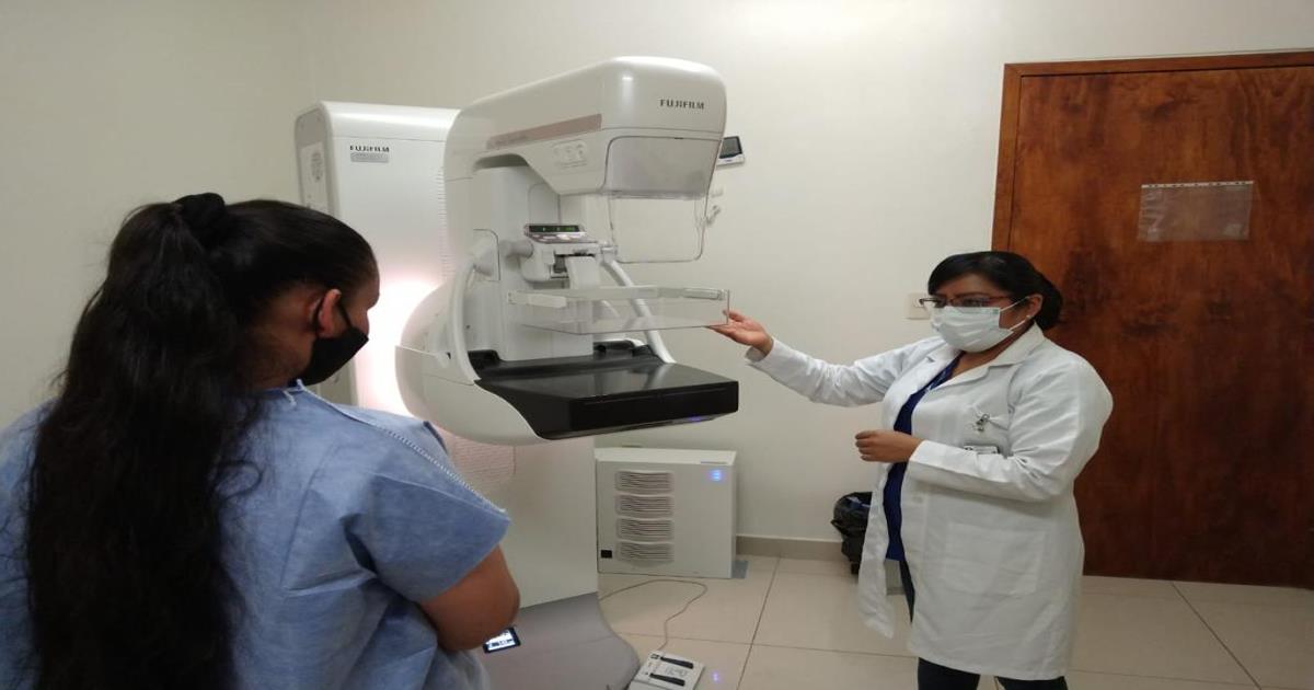 Promueve SESA prevención del cáncer de mama entre mujeres de Tlaxcala