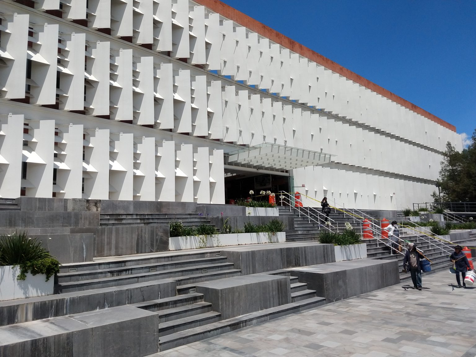 Atiende Presidente del TSJ-CJE a víctimas, familiares y ofendidos del delito 