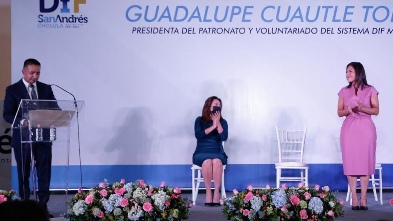 Lupita Cuautle rindió protesta como la Presidenta del DIF de San Andrés Cholula 