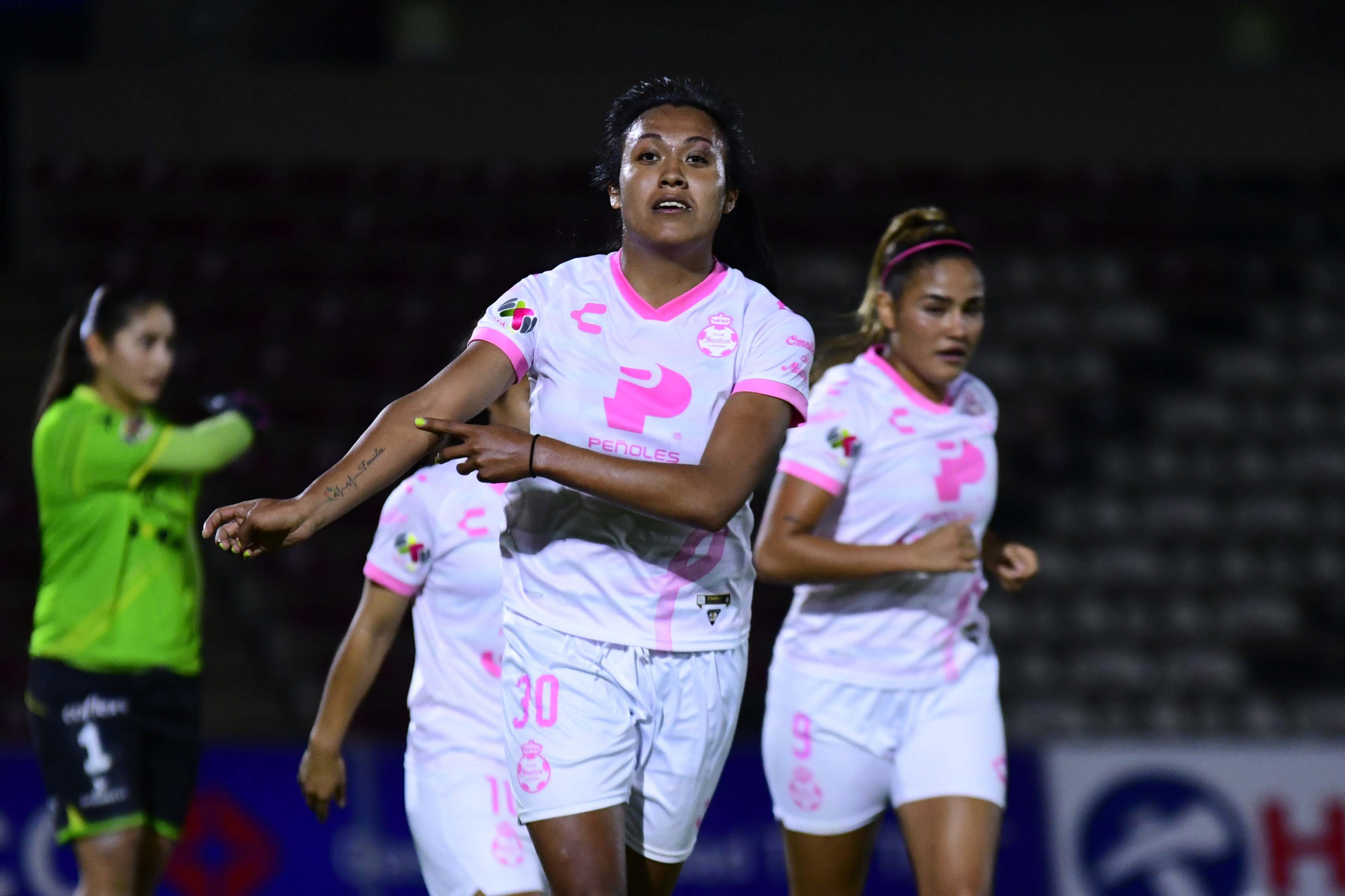 La poblana Mariela Jiménez brilla con Santos Femenil