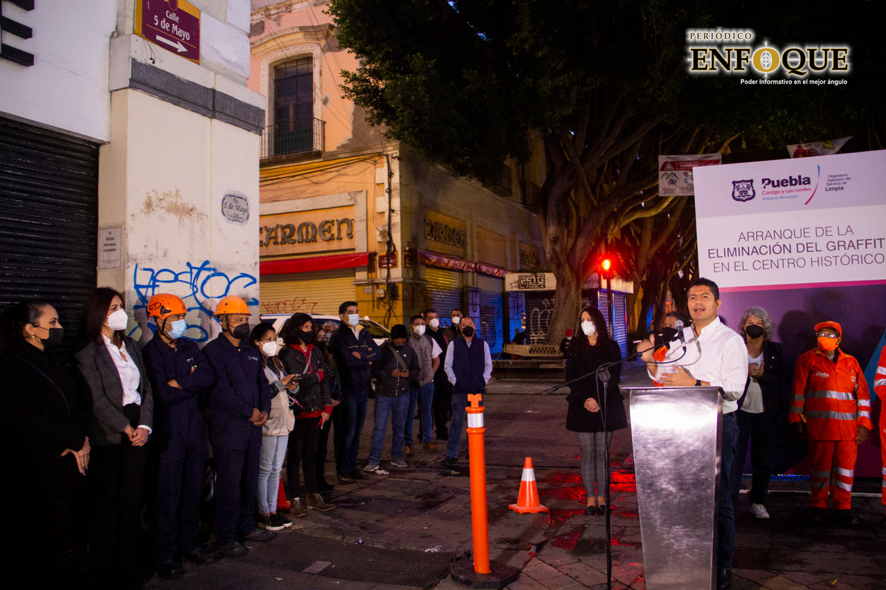 Eduardo Rivera da inicio a programa de eliminación de graffitis en el Centro Histórico