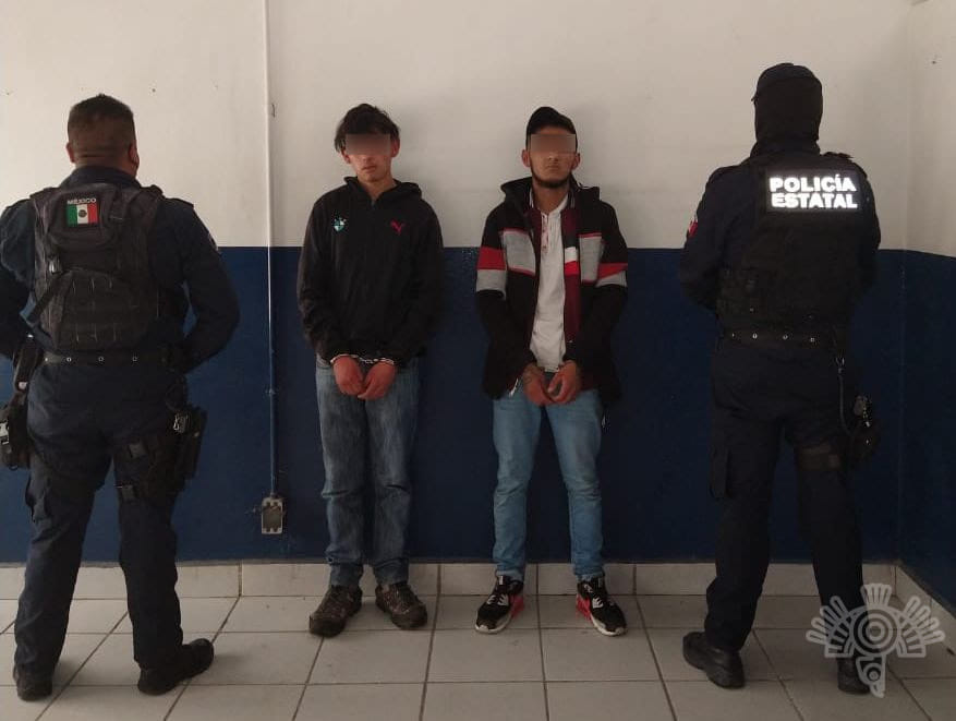 Policía frustra robo a casa habitación; detiene a dos jóvenes que vecinos pretendían linchar