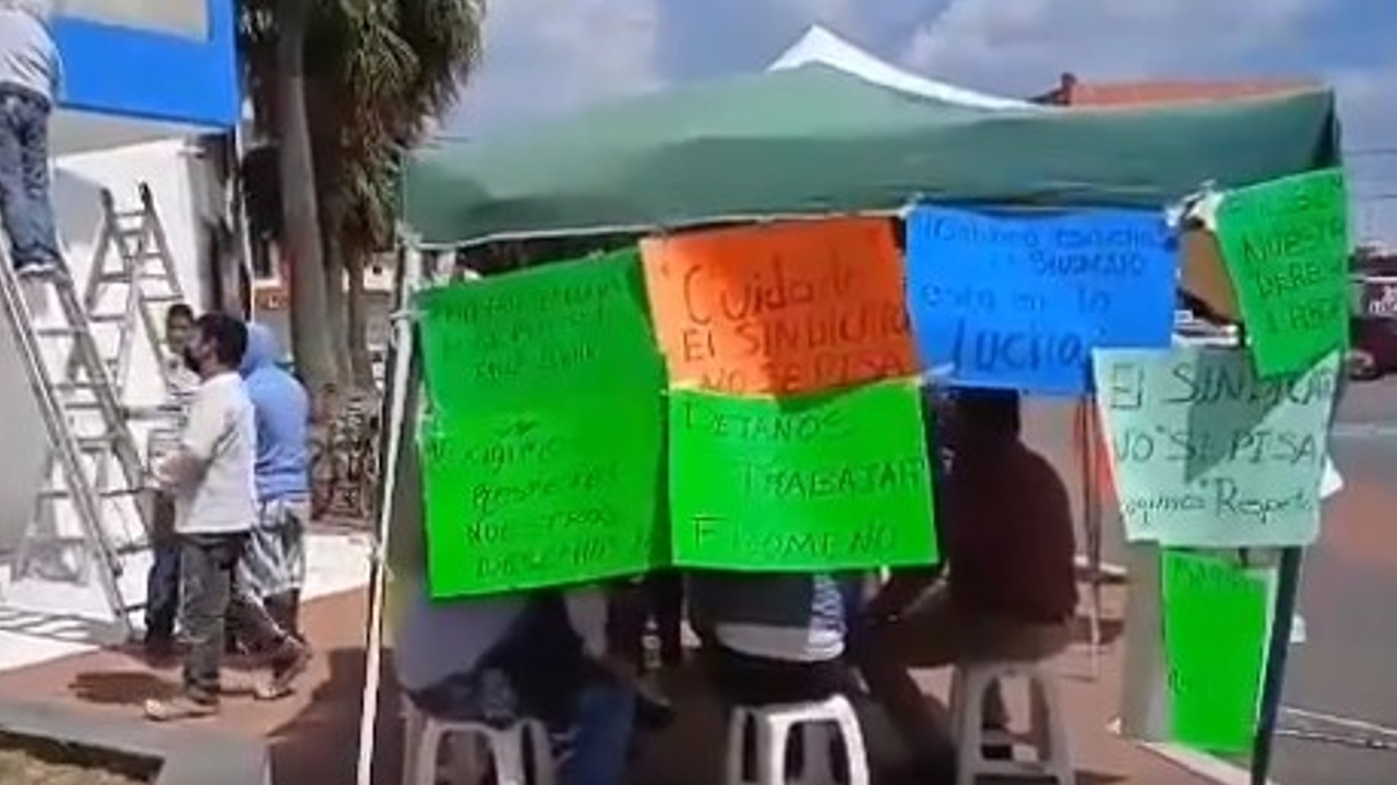 Miembros del Sindicato de Cuautlancingo se manifestaron en contra de la actual administración del Ayuntamiento