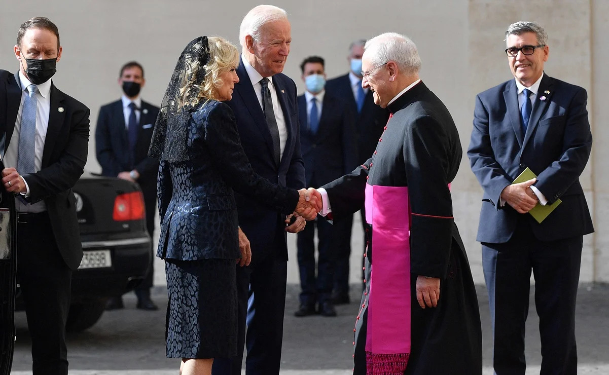 Joe Biden se reúne con el papa Francisco en el Vaticano previo a participación en cumbre del G20