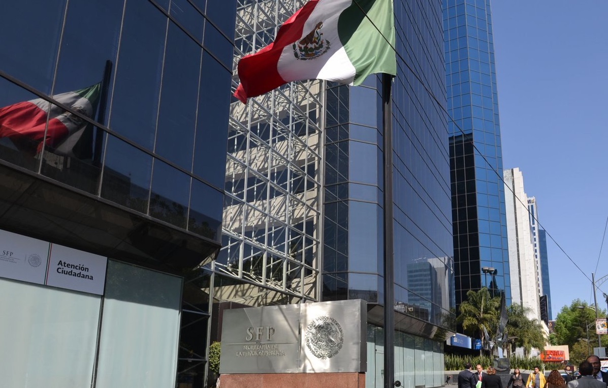 En tercer informe de gobierno entregado al congreso, SFP halla irregularidades por 17 mil mdp.