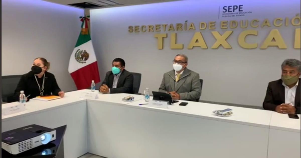 Asignan categorías de dirección y supervisión en educación básica