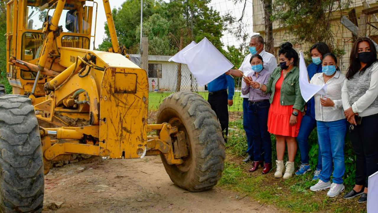 Continúan en Cuautlancingo las obras en la Junta Auxiliar de Sanctorum
