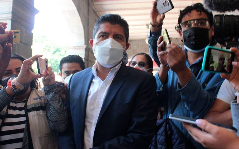 Evaluará Eduardo Rivera invitación de Barbosa para noche del Grito