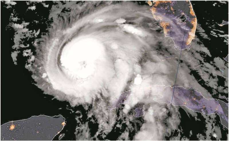 El huracán "Larry" se dirige hacia el sur de Terranova, Canadá