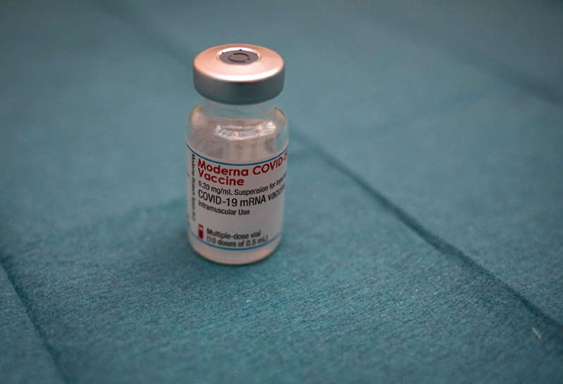 Moderna busca desarrollar una vacuna contra SARS-CoV-2 y gripe